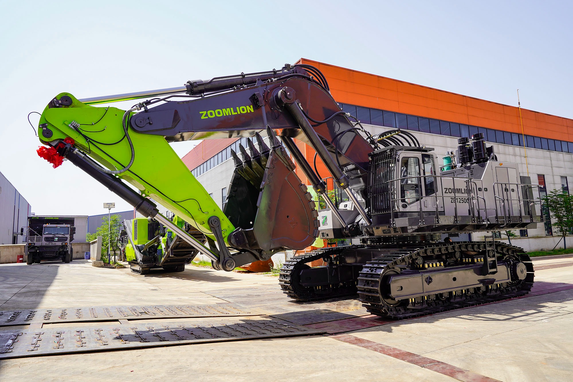 ZOOMLION ZE370E EXCAVATOR